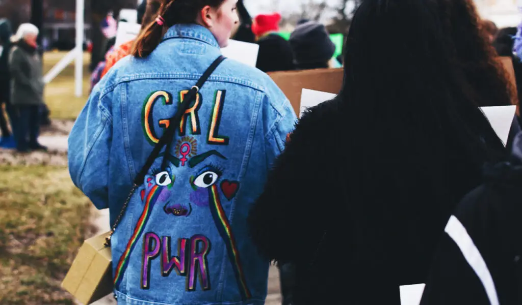 230815 PwrFemale RetailLeadership