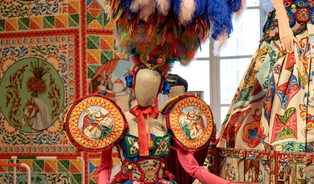 Dolce&Gabbana: Extreme Fashion 4 Dolce&Gabbana