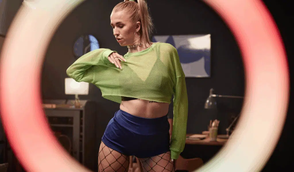 Indie Sleaze Still Having a Moment