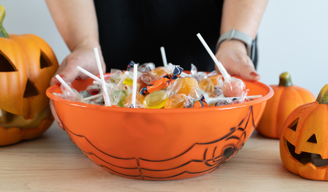 Home 1 Off the Shelf A Tricky Halloween