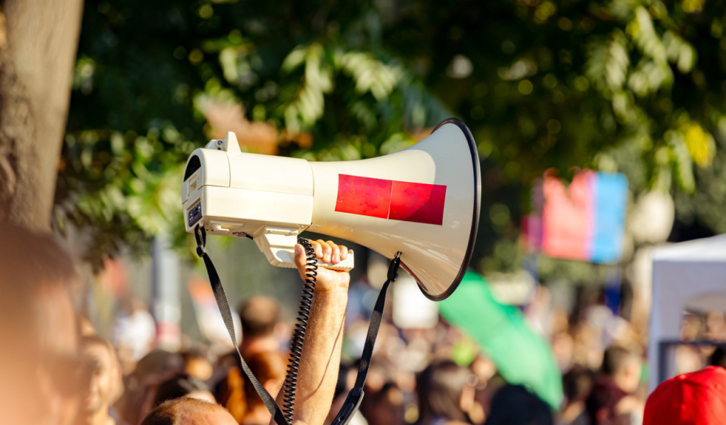 When the Checkout Aisle Becomes a Ballot Box 1 When the Checkout Aisle Becomes a Ballot Box